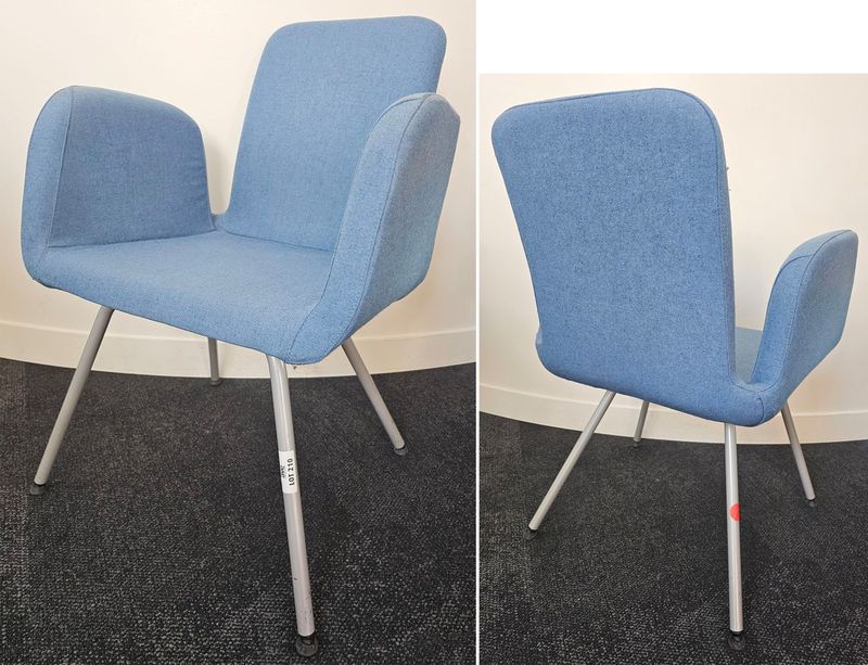 FAUTEUIL ASSISE, DOSSIER ET ACCOUDOIRS EN FEUTRINE DE COULEUR BLEU REPOSANT SUR 4 PIEDS EN ACIER LAQUE GRIS AVEC PATINS. 82 X 58 X 58 CM. 4 UNITES. VENDU A L'UNITE AVEC FACULTE DE REUNION. LOCALISATION -> BAT A : 1 EDENROOM