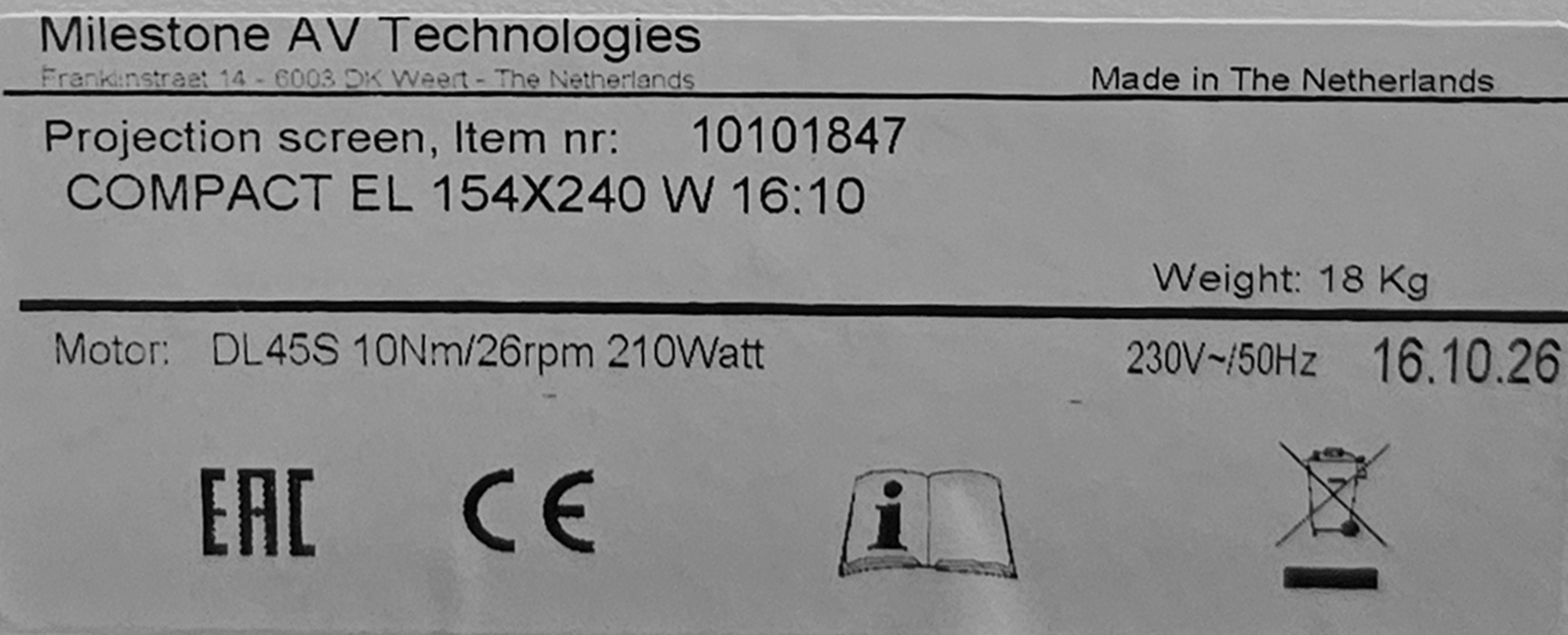 ECRAN DE PROJECTION ELECTRIQUE DE MARQUE PROJECTA. TOILE : 145 X 240 CM. 5 UNITES. VENDU A L'UNITE AVEC FACULTE DE REUNION. DEMONTAGE PAR L'ACHETEUR DANS LES REGLES DE L'ART. LOCALISATION -> BAT A : -1 SE, BAT H : 3