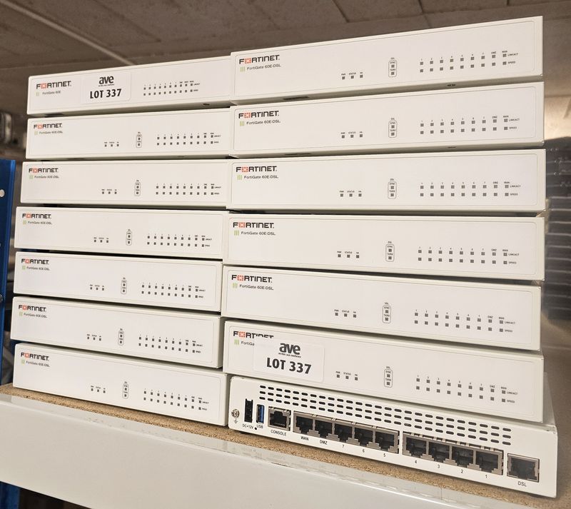 13 FIREWALL OU PARE-FEU A 7 PORTS ETHERNET DE MARQUE FORTINET MODELE FORTIGATE 60E-DSL. ON Y JOINT 1 FIREWALL OU PARE-FEU DE MARQUE FORTINET MODELE FORTIGATE 60E. LOCALISATION -> BAT J : - 1