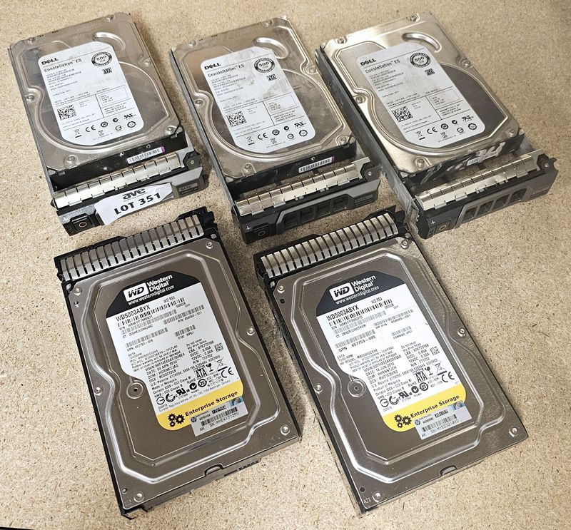 5 DISQUES DUR SATA DE 500 GB 3.5 POUCES DIVERS MARQUE DELL OU WESTERN DIGITAL. LOCALISATION -> BAT J : - 1