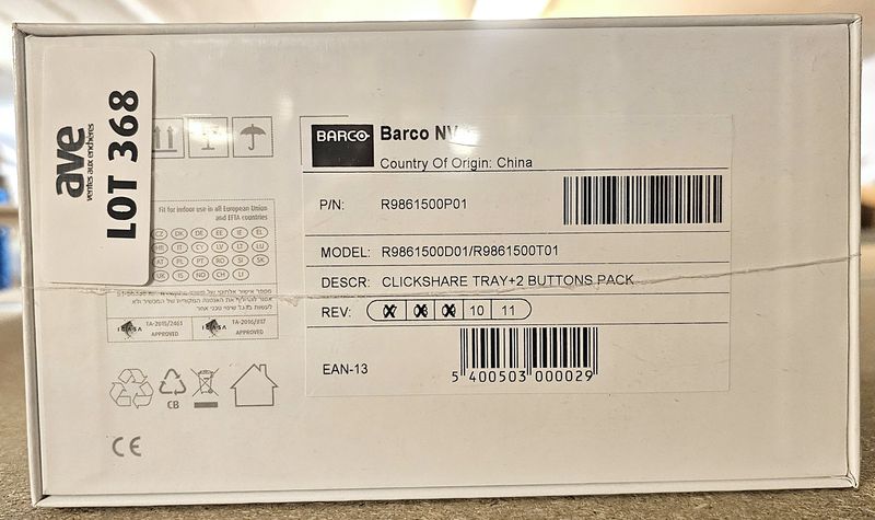 INTERFACE DE PARTAGE USB DE MARQUE BARCO MODELE CLICKSHARE TRAY + 2 BUTTONS PACK COMPRENANT 2 CLICKSHARE ET 1 PRESENTOIR. VENDU DANS SON EMBALLAGE D'ORIGINE. 6 UNITES. VENDU A L'UNITE AVEC FACULTE DE REUNION.  LOCALISATION -> BAT J : - 1