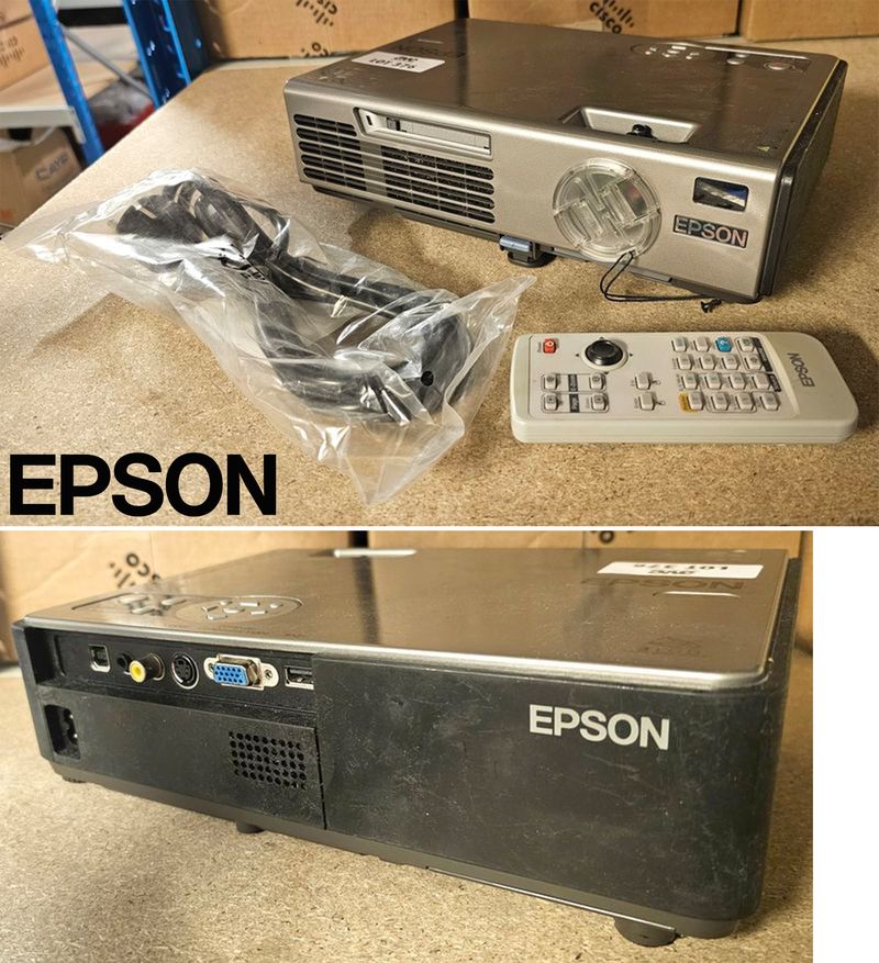 VIDEOPROJECTEUR LCD DE MARQUE EPSON MODELE EMP-745. VENDU AVEC CABLE D'ALIMENTATION ET TELECOMMANDE. LOCALISATION -> BAT J : - 1