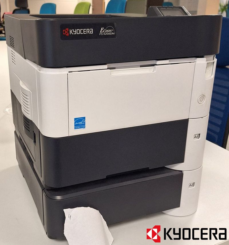 IMPRIMANTE LASER MONOCHROME, RECTO-VERSO, FORMAT A6, A5, A4 DE MARQUE KYOCERA MODELE ECOSYS FS-4200DN. 46 X 38 X 41 CM. LOCALISATION -> BAT H : 1