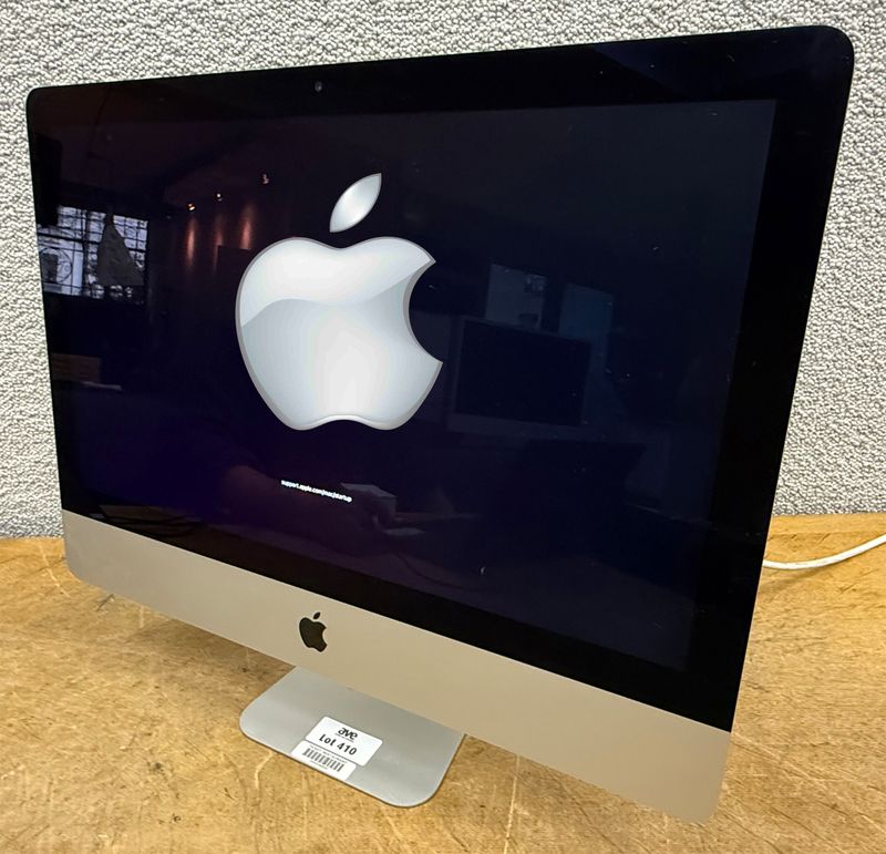 ORDINATEUR DE BUREAU LED 21,5 POUCES DE MARQUE APPLE MODELE IMAC A1418, PROCESSEUR INTEL CORE I5 BICOEUR 2.3GHZ, 8 GO DE RAM DDR3, DISQUE DUR 1TO, PROCESSEUR GRAPHIQUE INTEL IRIS PLUS GRAPHIC 640, AVEC SON CABLE D'ALIMENTATION. LOCALISATION -> BAT J : - 1