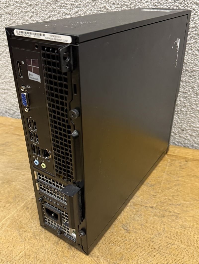 ORDINATEUR DE BUREAU DE MARQUE DELL MODELE OPTIPLEX 3020, PROCESSEUR INTEL CORE I5 4E GENERATION 4 COEURS A 3.3GHZ, 4GO DE RAM, DISQUE DUR SATA 500GO. LOCALISATION -> BAT J : - 1