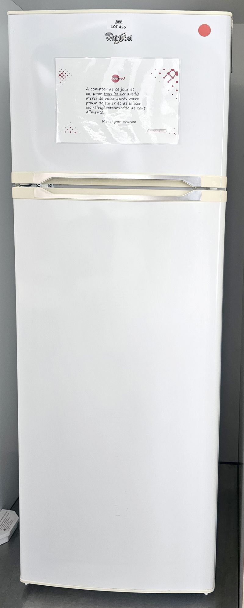 REFRIGERATEUR CONGELATEUR OUVRANT PAR DEUX PORTES DONT L'UNE SUR 4 NIVEAUX ET 1 BAC A LEGUME ET L'AUTRE SUR 2 NIVEAUX DE CONGELATION DE MARQUE WHIRLPOOL MODELE WTE2512A+W. 250 LITRES. 165 X 55 X 56 CM. LOCALISATION -> BAT FK : 1