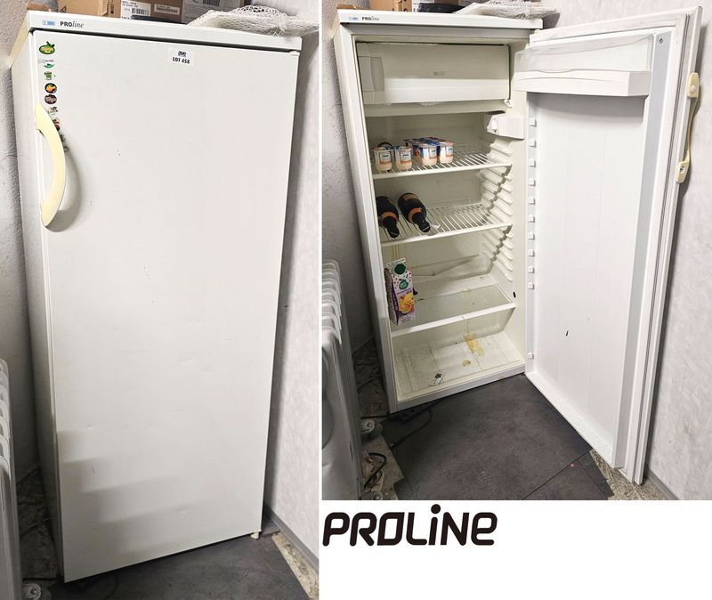 REFRIGERATEUR AVEC UN COMPARTIMENT CONGELATION OUVRANT PAR UNE PORTE SUR 2 NIVEAUX DE MARQUE PROLINE MODELE PL254WA. 126 X 54 X 60 CM. BAC LEGUME MANQUANT. LOCALISATION -> BAT A : -2 ATELIER