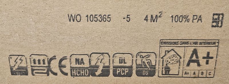 280 M² DE DALLE DE MOQUETTE COMPRENANT 70 CARTONS DE 16 DALLES CHACUN DE MOQUETTE EN FIBRE SYNTHETIQUE DE COULEUR GRIS CHINE DE MARQUE INTERFACE FLOR MODELE WO105355. 50 X 50 CM, 4 M² PAR CARTON. VENDU NEUF DANS LEUR EMBALLAGE D'ORIGINE. ON Y JOINT 80 APPROX DALLES DE MOQUETTE DIMENSION ET COULEUR VARIEE. LOCALISATION -> BAT A : -2