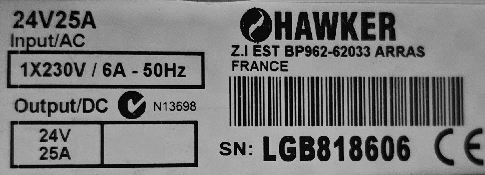 GERBEUR ELECTRIQUE 1600 KG A MAT DUPLEX LEVEE LIBRE DE MARQUE TOYOTA BT MODELE LWE160. POIDS SANS BATTERIE : 695 KG. BATTERIE : 24 VOLTS. POIDS BATTERIE : 250/200 KG. LONGUEUR DE FOURCHES : 57 X 115 CM. HAUTEUR DE LEVEE : 2.10 M. MESURE TOTALE : 155 X 75 X 197 CM. LOCALISATION -> BAT H : RDC