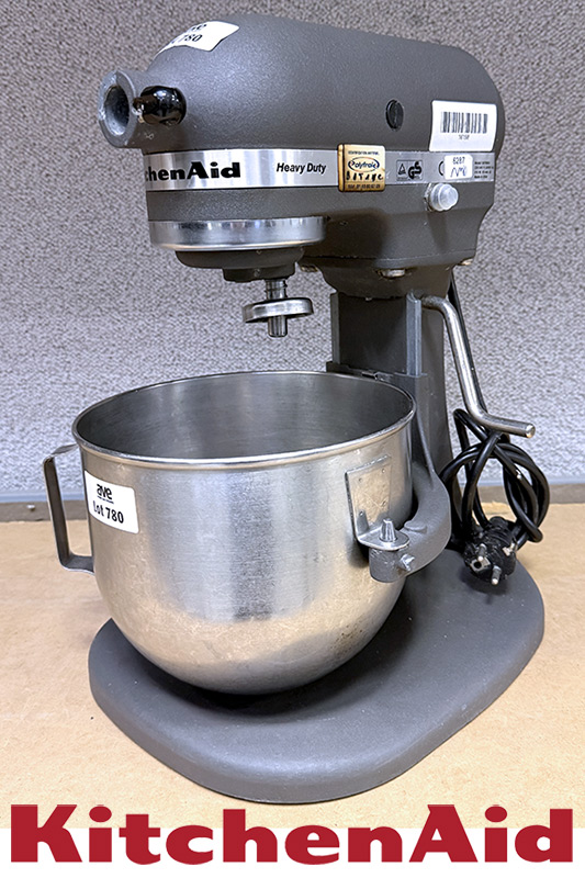 BATTEUR MIXEUR OU ROBOT PATISSIER MULTIFONCTION SUR SOCLE DE 4.8 LITRES A 315 WATTS DE MARQUE KITCHENAID MODELE 5KPM50 VENDU AVEC SA CUVE EN INOX ALIMENTAIRE. 220 VOLTS. 41 X 26 X 32 CM. LOCALISATION -> AVE - 2 BOULEVARD DU GENERAL DE GAULLE - 92500 RUEIL MALMAISON