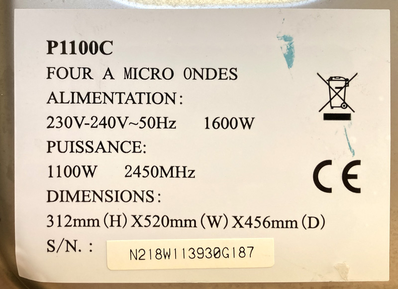 FOUR MICRO-ONDES PROFESSIONNEL 1100 WATTS DE MARQUE CODIGEL MODELE P1100C. 31 X 52 X 47 CM. LOCALISATION -> AVE - 2 BOULEVARD DU GENERAL DE GAULLE - 92500 RUEIL MALMAISON