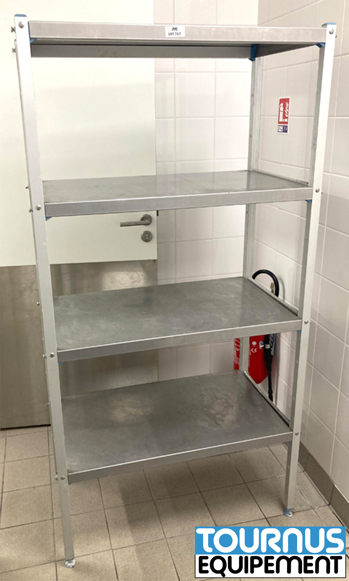 ETAGERE EN ALUMINIUM ET INOX ALIMENTAIRE DE MARQUE TOURNUS EQUIPEMENT A 4 NIVEAUX. 175,5 X 91 X 49 CM. LOCALISATION -> AVE - 2 BOULEVARD DU GENERAL DE GAULLE - 92500 RUEIL MALMAISON