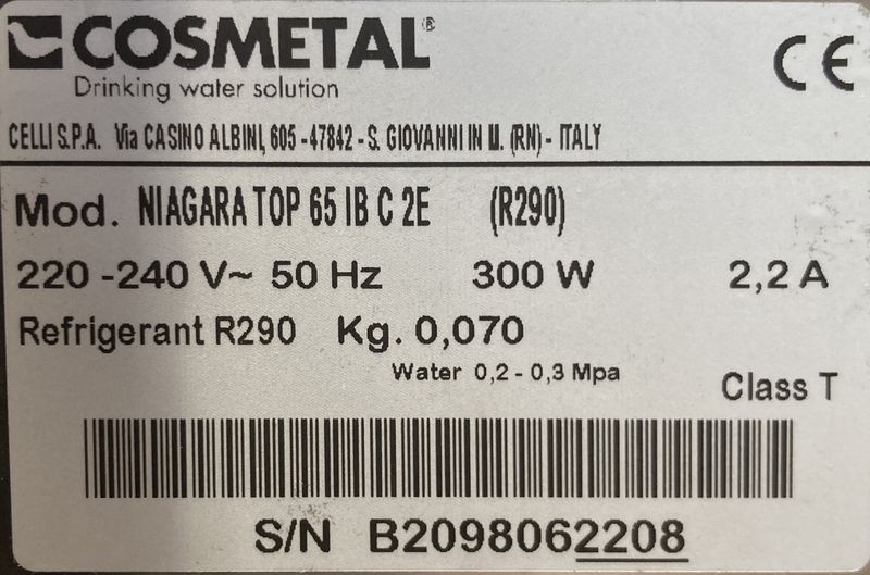 FONTAINE A EAU A 2 BECS DONT 1 REFRIGERE DE MARQUE COSMETAL MODELE NIAGARA TOP 65 IB C 2E 230V 300W, GROUPE FROID INTEGRE, AVEC SON ADOUCISSEUR. 51 X 43 X 57 CM.