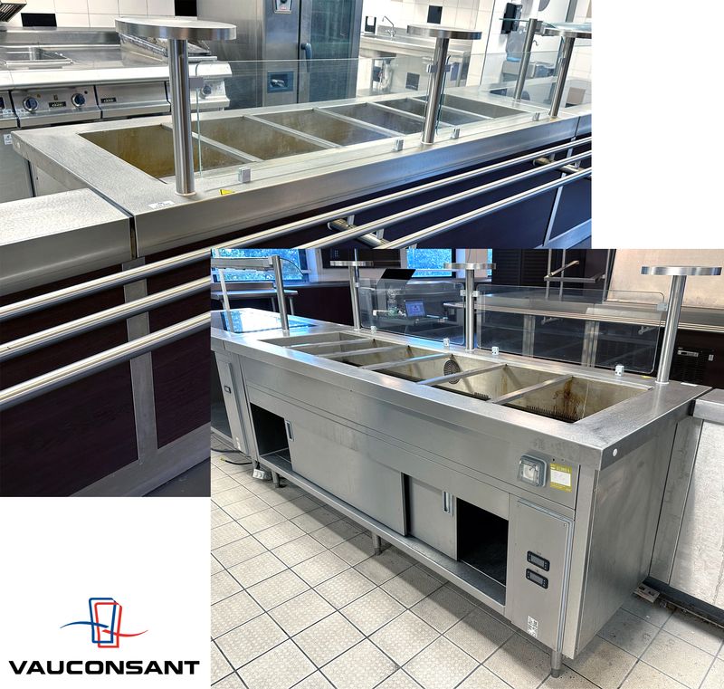 BAIN-MARIE A 6 BACS GASTRO ET PAROI HYGIENIQUE EN VERRE ET, EN PARTIE INFERIEUR, UNE ETUVE OUVRANT PAR 2 PORTES COULISSANTES SUR UN ESPACE DE RANGEMENT EN INOX ALIMENTAIRE DE MARQUE VAUCONSTANT. 131 X 226 X 82 CM. LOCALISATION : RDC1 - 2 RUE DE SABLONVILLE - 75017 PARIS.