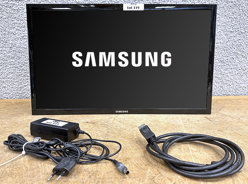 MONITEUR A ECRAN LED DE 22 POUCES DE MARQUE SAMSUNG MODELE S22F350FHU. VENDU AVEC SON ALIENTATION.