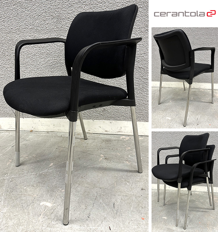 PAIRE DE FAUTEUILS EMPILABLES DESIGN PAOLO SCAGNELLATO MODELE STEP EDITION CERANTOLA, ASSISE ET DOSSIER EN TISSU NOIR ET ACCOUDOIRS EN PLASTIQUE DE COULEUR NOIRE REPOSANT SUR UN PIETEMENT EN ACIER LAQUE DE COULEUR GRISE. 80 X 60 X 55 CM.