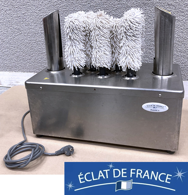 SECHE-VERRES - POLISSEUSE A VERRES ELECTRIQUE DE 370 WATTS A 8 ROULEAUX A AIR CHAUD PULSEE D'UNE CAPACITE DE 480 A 720 PIECES / HEURE EN INOX ALIMENTAIRE DE MARQUE ECLAT DE FRANCE MODELE PHILIPPE+. ANNEE 2019. 230 VOLTS. 52 X 58 X 32 CM.