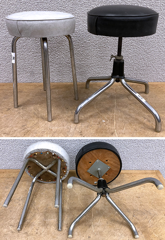 2 TABOURETS ANNEES 1960 DONT : 1 TABOURET AJUSTABLE EN HAUTEUR, ASSISE EN SIMILI CUIR DE COULEUR NOIR SUR UNE COLONNE ET SUR 4 PIEDS EN ACIER CHROME (53 X 56 CM) ET 1 TABOURET ASSISE EN SIMILI CUIR DE COULEUR GRIS PERLE REPOSANT SUR 4 PIEDS EN ACIER CHROME (51 X 34 CM). LOT EXONERE DE TVA.