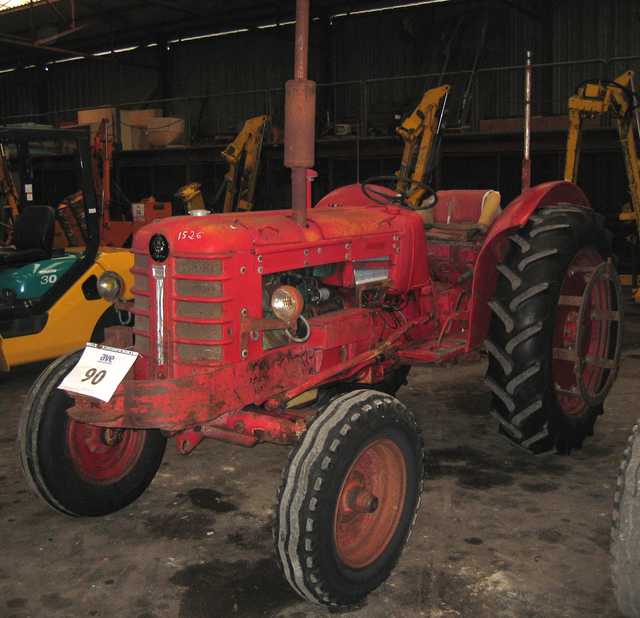 TRACTEUR AGRICOLE VOLVO T350 2 RM 2 RM 1965