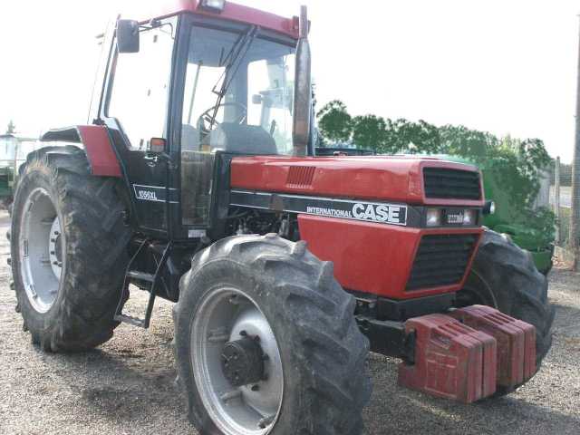 TRACTEUR AGRICOLE CASE IH XL 1056. 105CV 4RM 4RM 1989