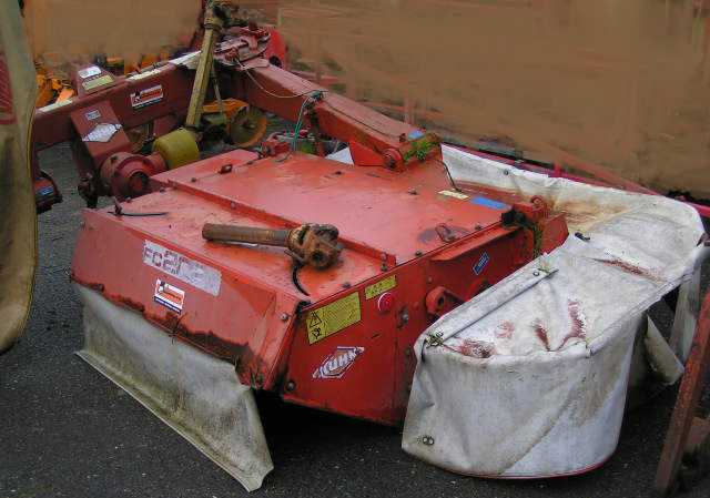 FAUCHEUSE-CONDITIONNEUSE KUHN FC 202 R  